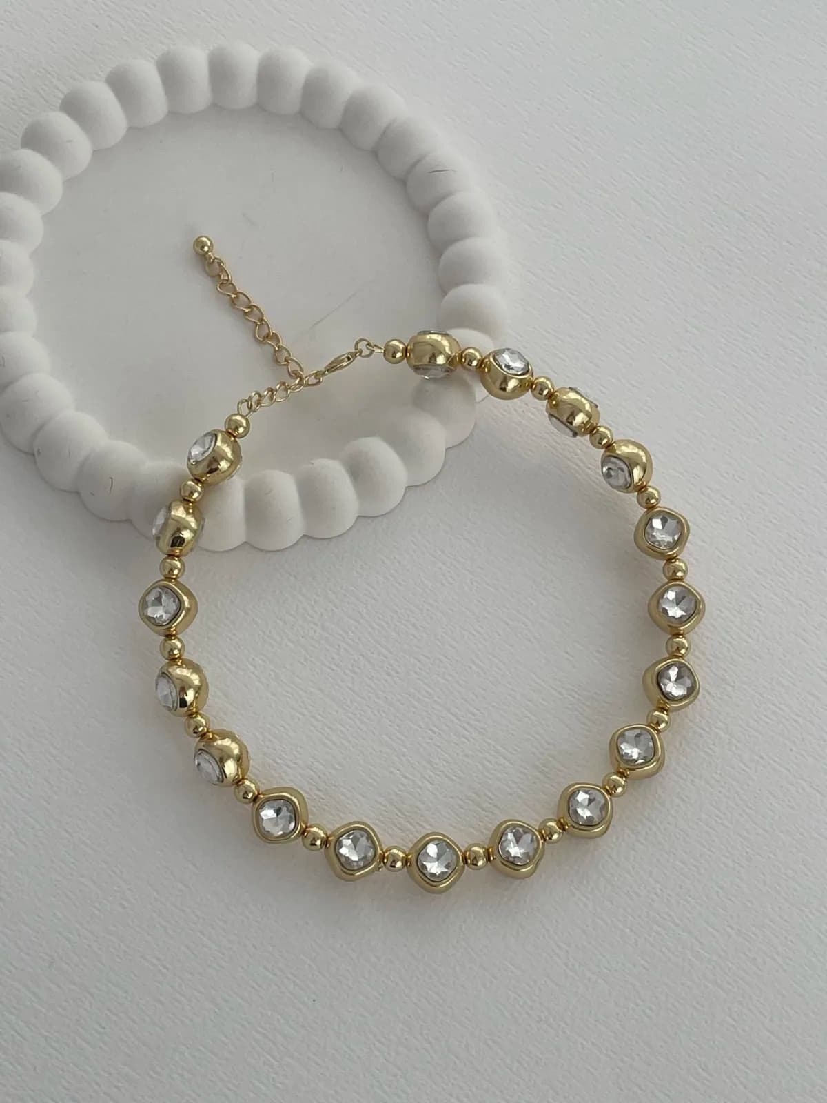 Özel Seri Çift Tarafı Zirkon Taşlı Gold Yuvarlak Choker Kolye