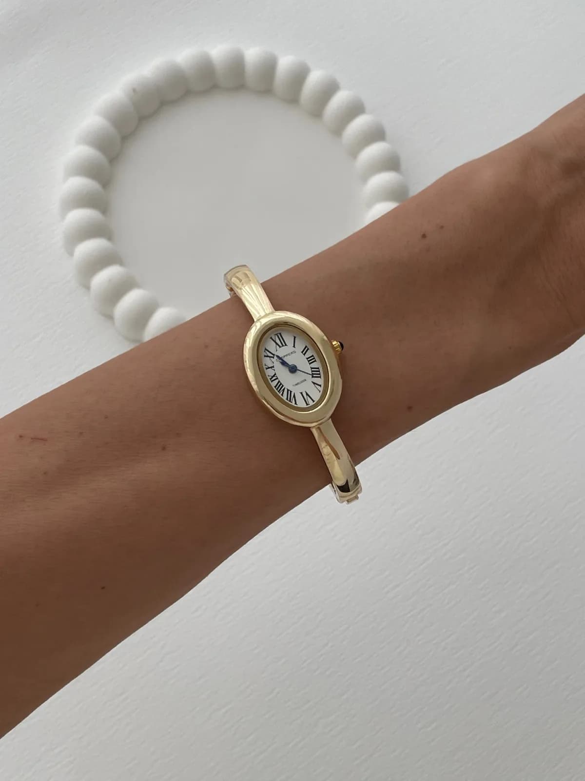Marka Model Kelepçe Tasarım Kadranı Beyaz Gold Vintage Saat
