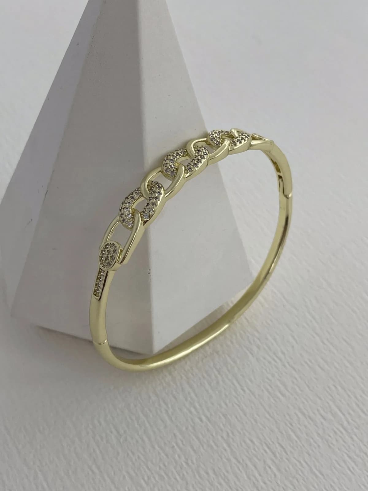 Özel Seri Zirkon Taşlı Zincir Tasarım Gold Kelepçe Bileklik