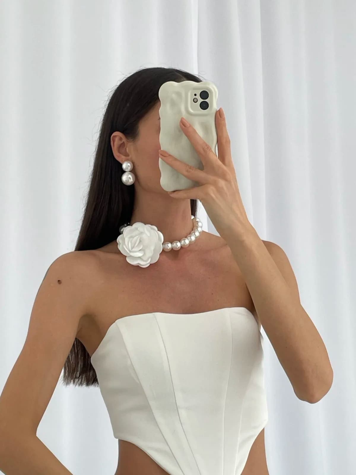 Özel Seri Beyaz Gül Tasarım İnci Choker Kolye 16mm