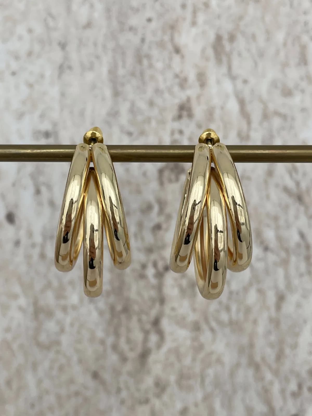 Özel Seri Üçlü Halka Tasarım Orta Boy Gold Küpe