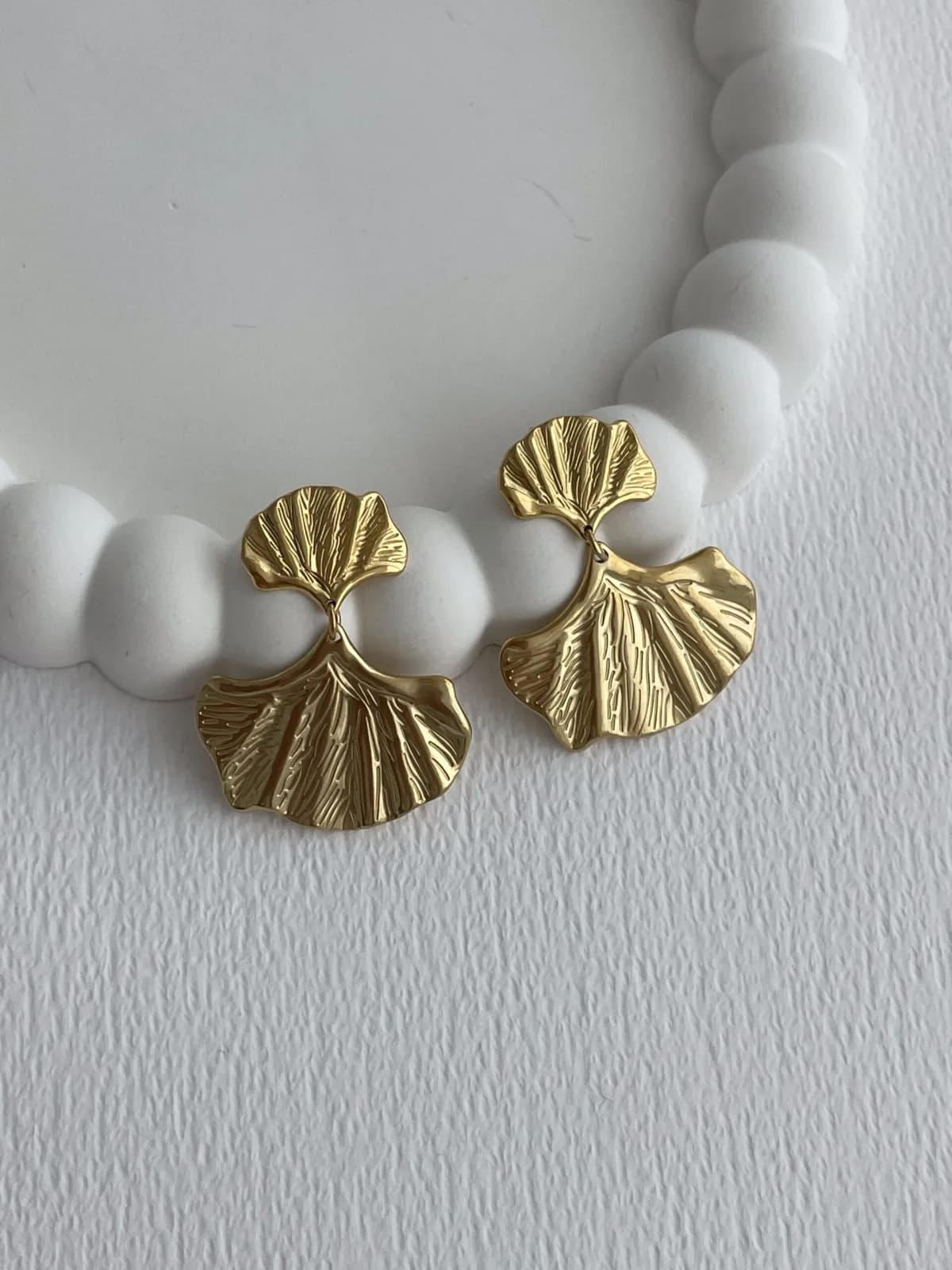 Çelik Yaprak Tasarım İkili Gold Küpe