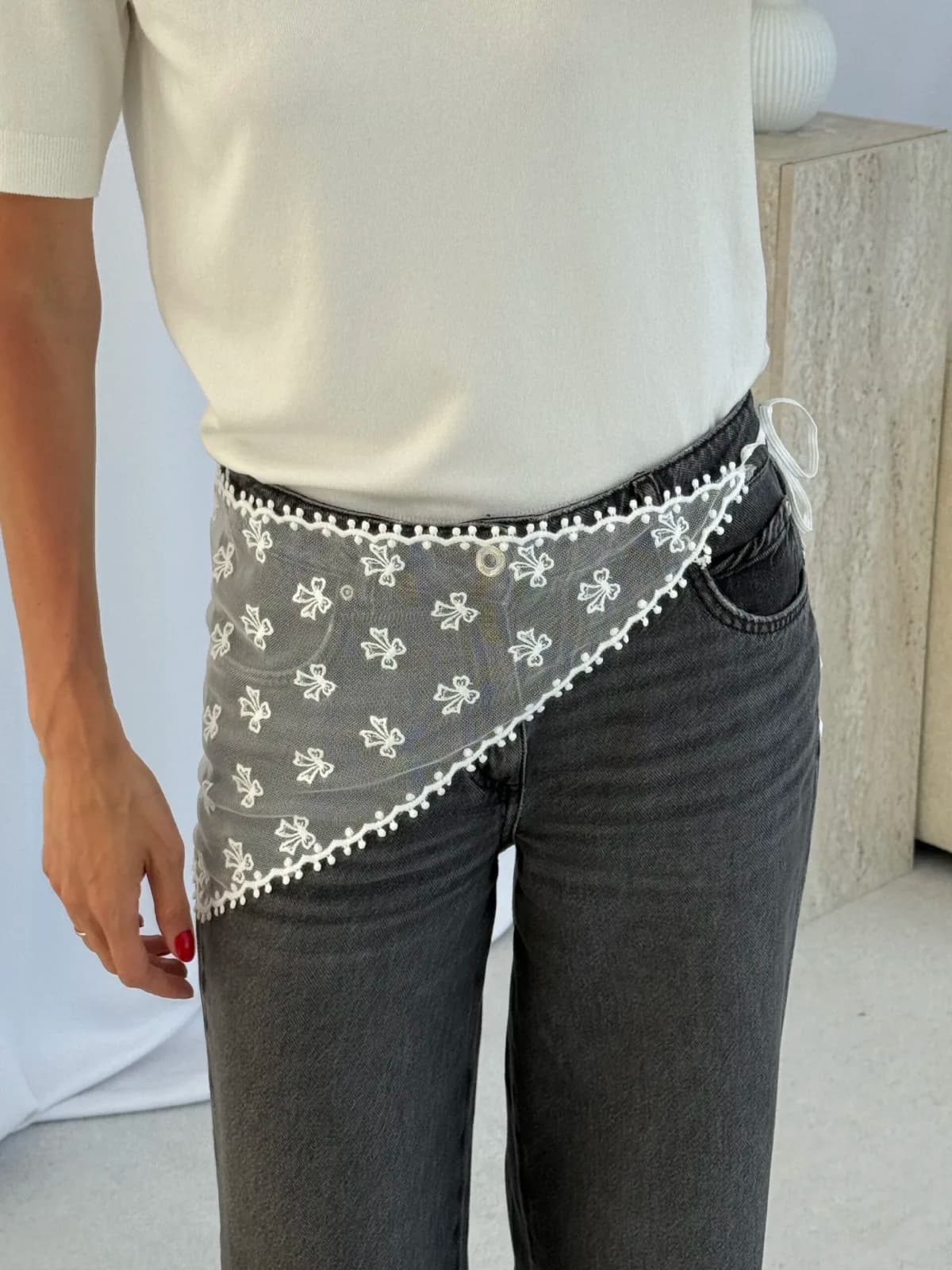 Tül Tasarım Kurdele Detay Beyaz Bandana