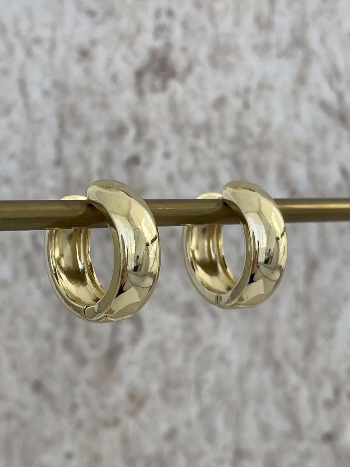 Özel Seri Kenarları Kesik Gold Küçük Halka Küpe