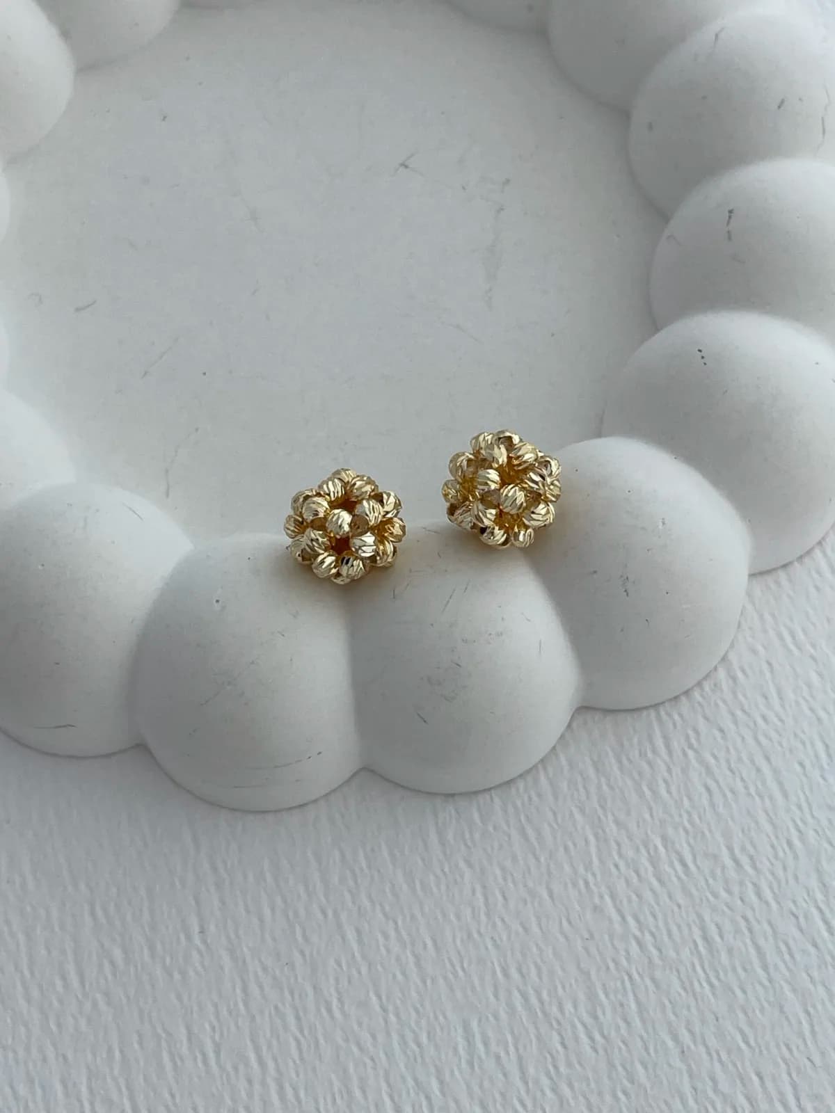 Özel Seri Küçük Gold Dorika Top Küpe