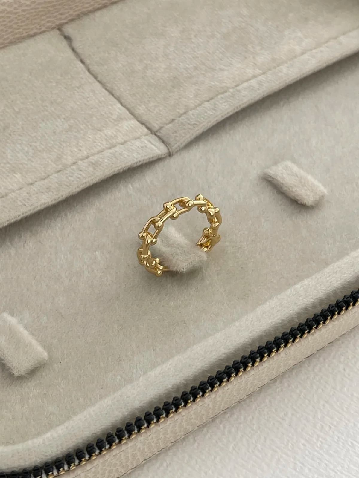 Özel Seri Zirkon Taş Marka Model Ayarlanabilir Gold Yüzük