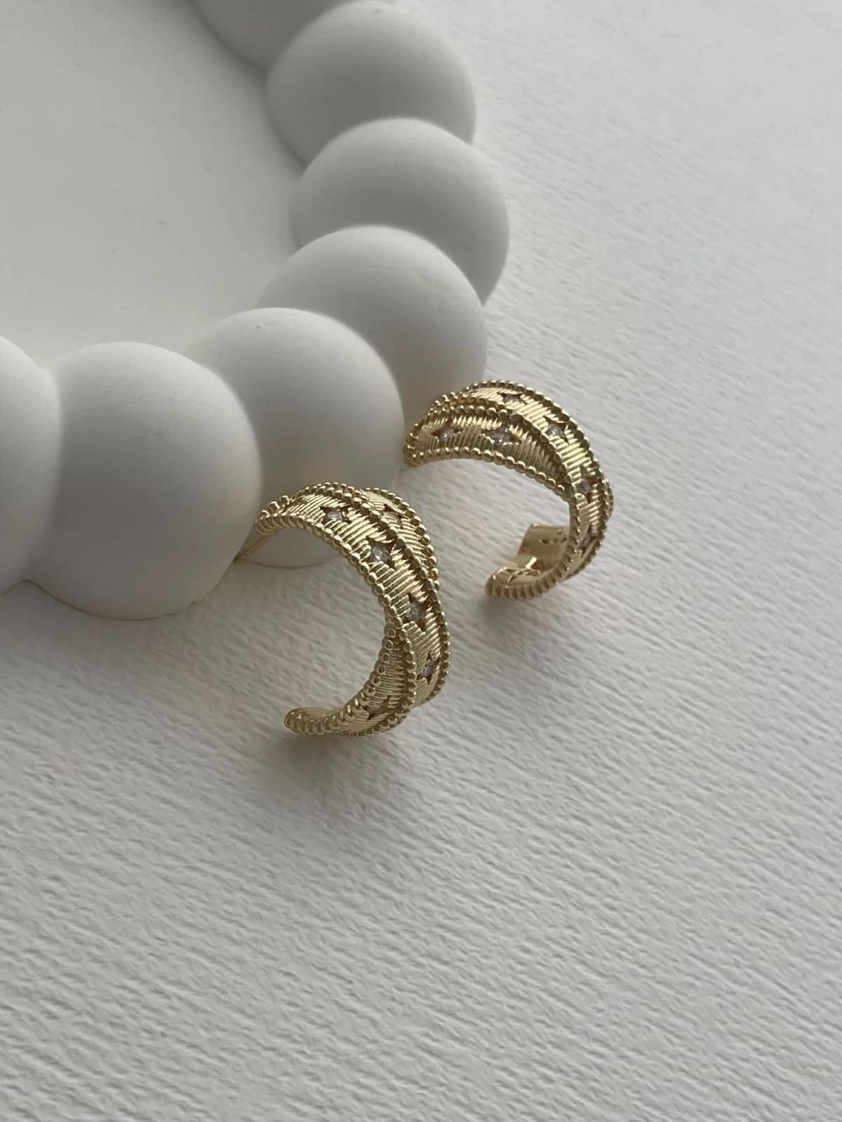 Özel Seri Marka Model Yıldız Detay Gold Küpe