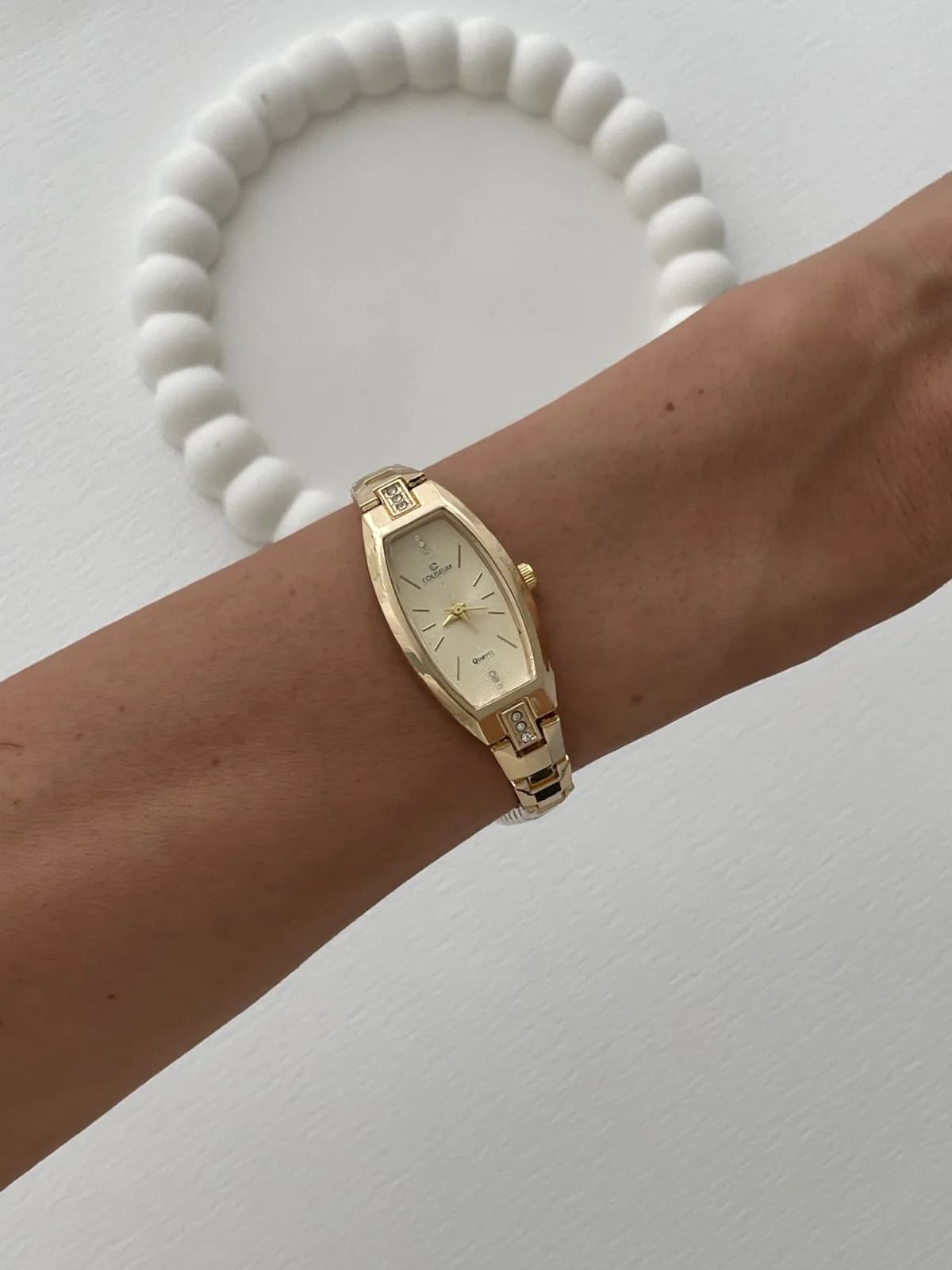 Geometrik Tasarım Zirkon Taşlı Kadranı Sarı Gold Vintage Saat