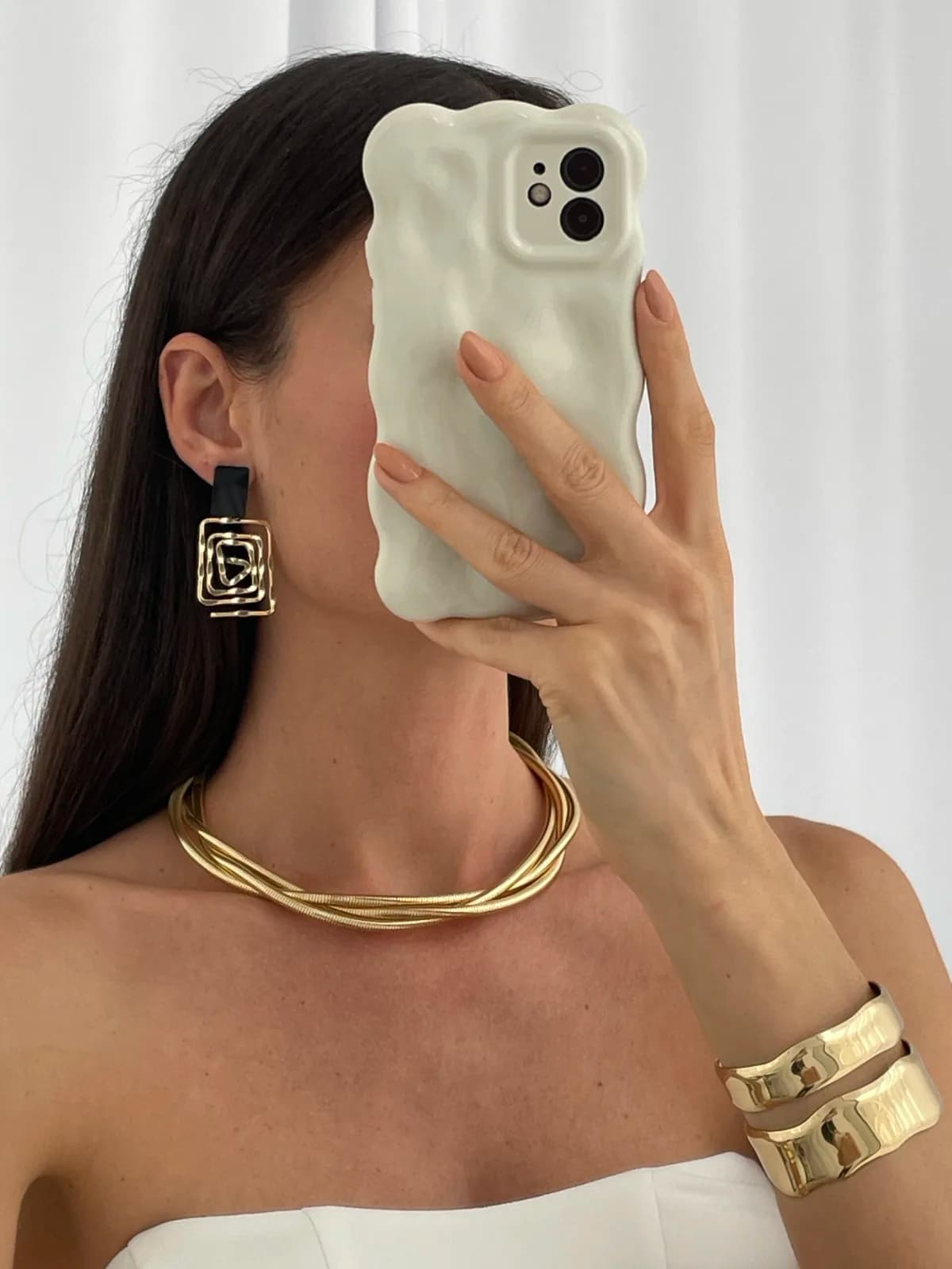 Özel Seri İç İçe Sarmal Geometrik Tasarım Siyah &amp; Gold Küpe