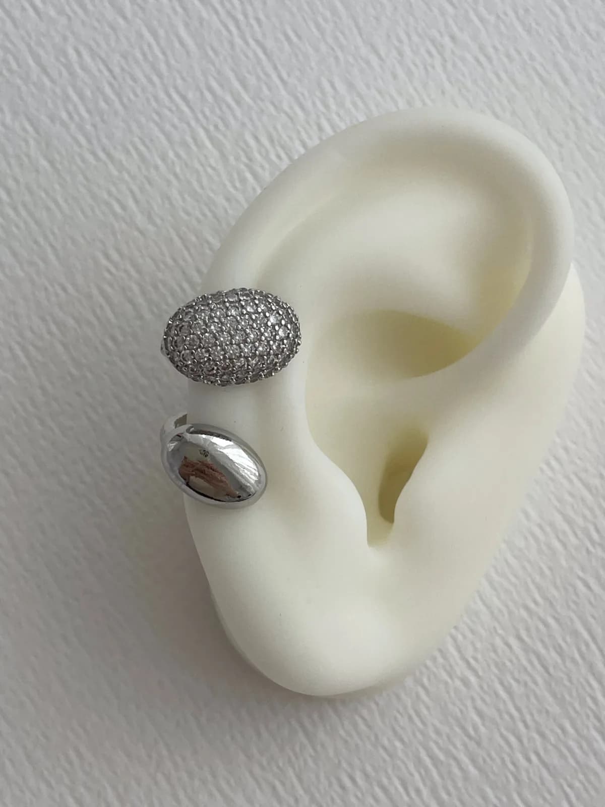 Özel Seri Zirkon Taşlı İkili Oval Tasarım Gümüş Earcuff Küpe (Delik Gerektirir)