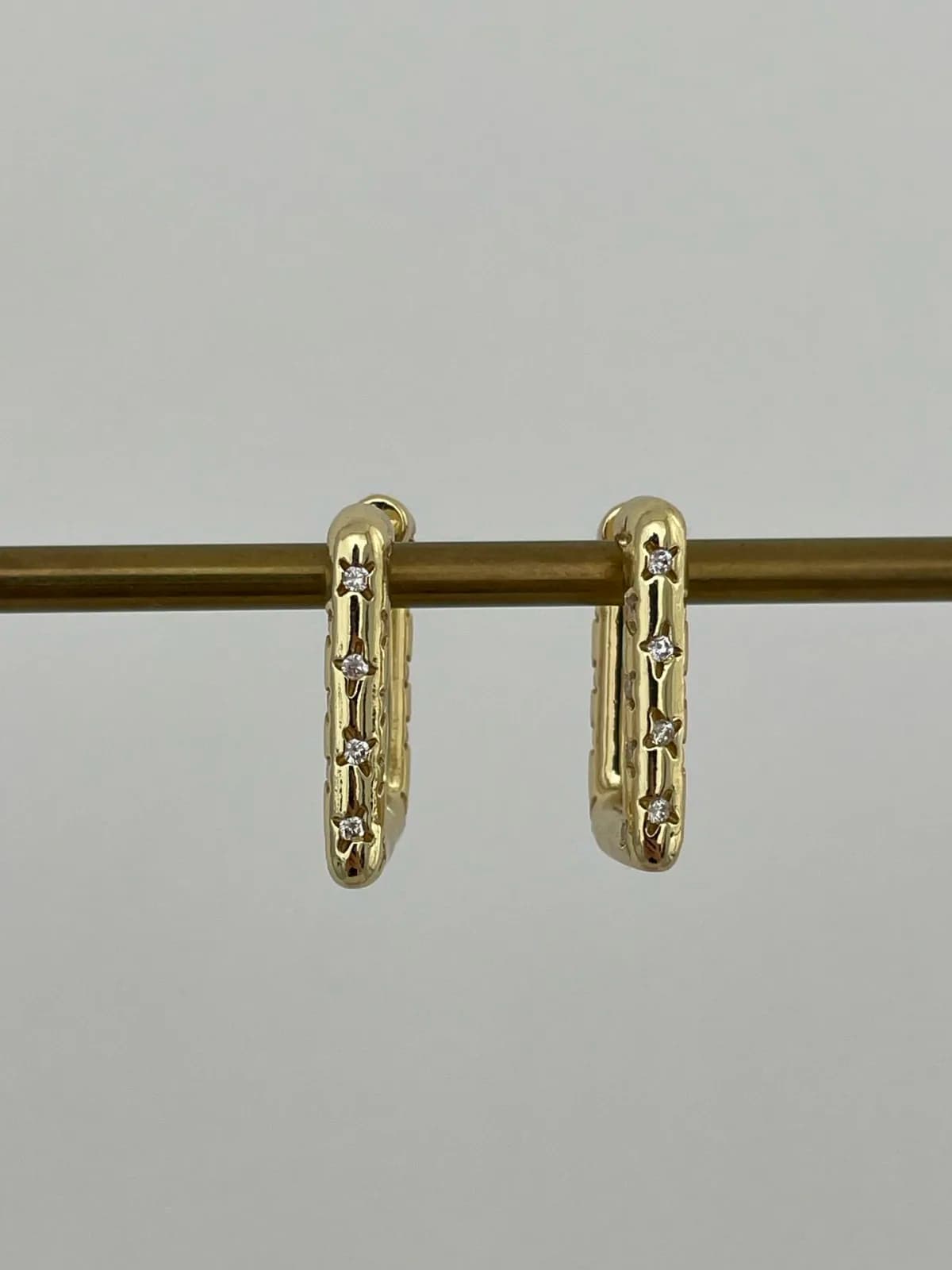Özel Seri Yıldız Zirkon Taşlı Kare Gold Küpe