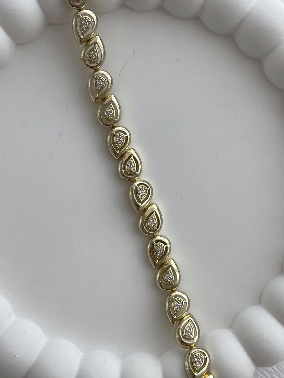 Özel Seri Zirkon Taşlı Damla Model Gold Bileklik