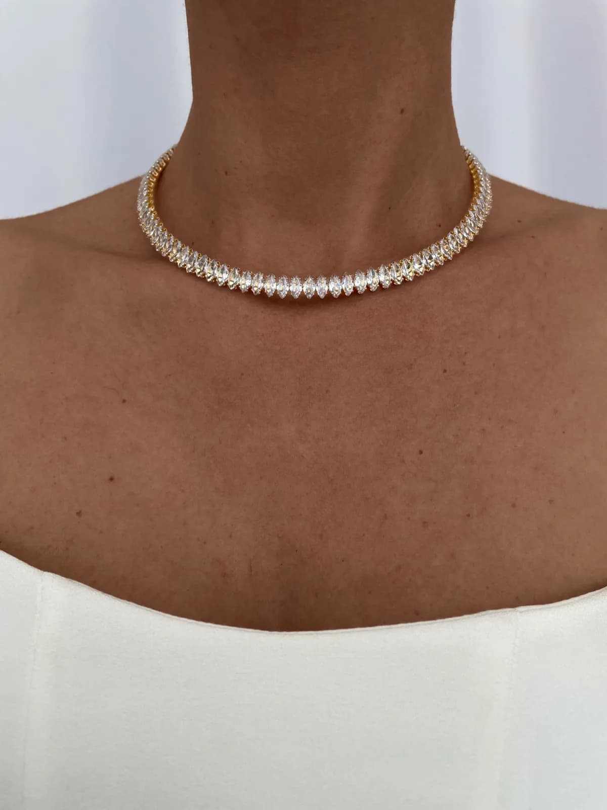 Özel Seri Damla Baget Taş Gold Choker Kolye