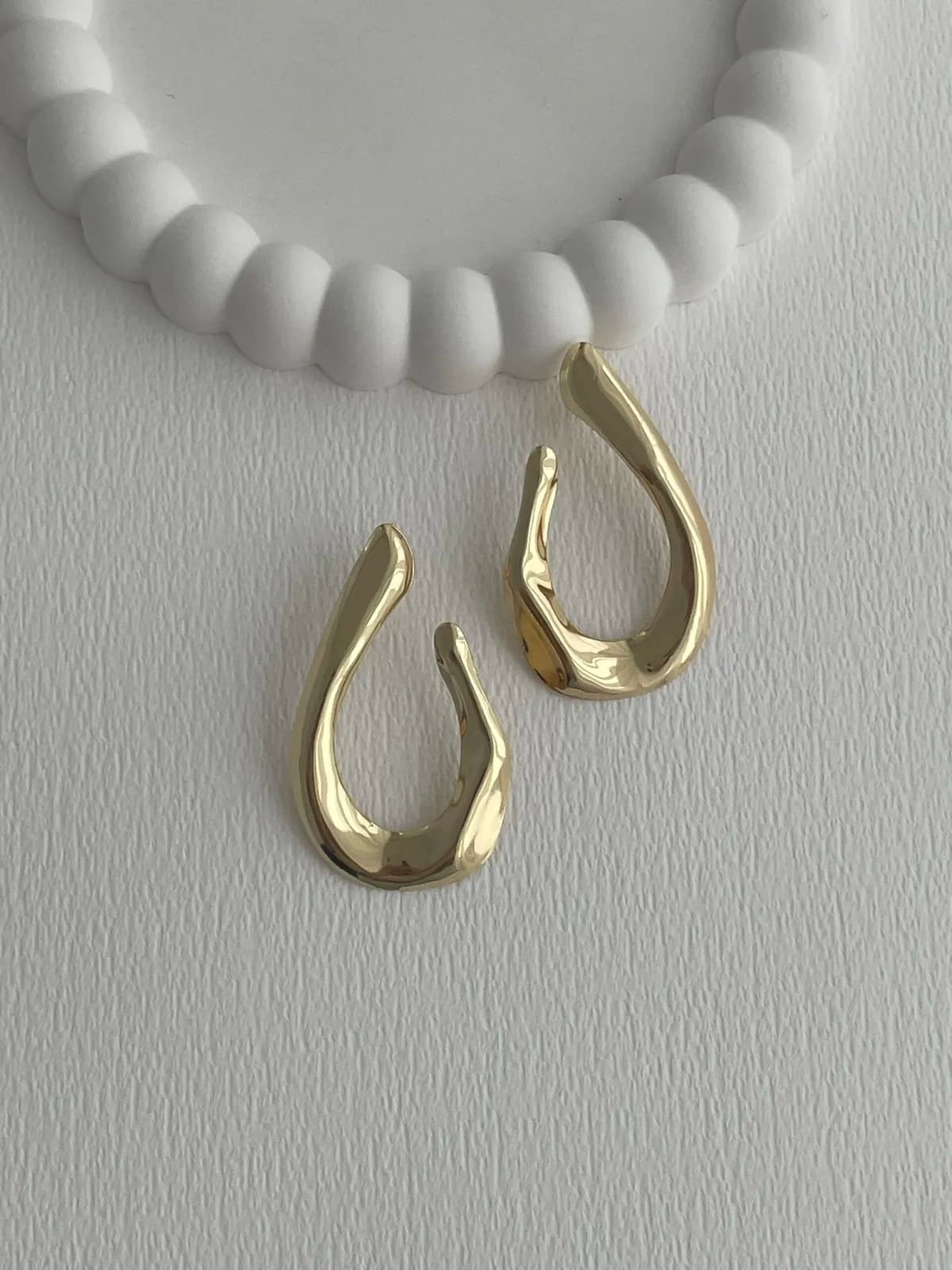 Özel Seri Soyut Oval Tasarım Gold Küpe