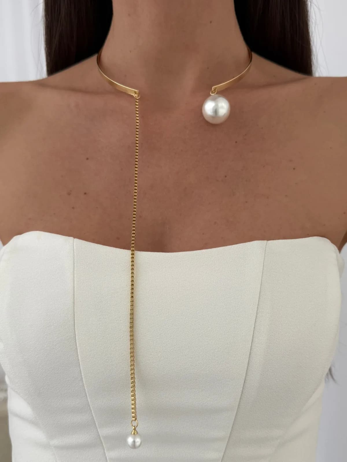 Özel Seri Sallantılı İnci Uç Detay Gold Choker Kolye