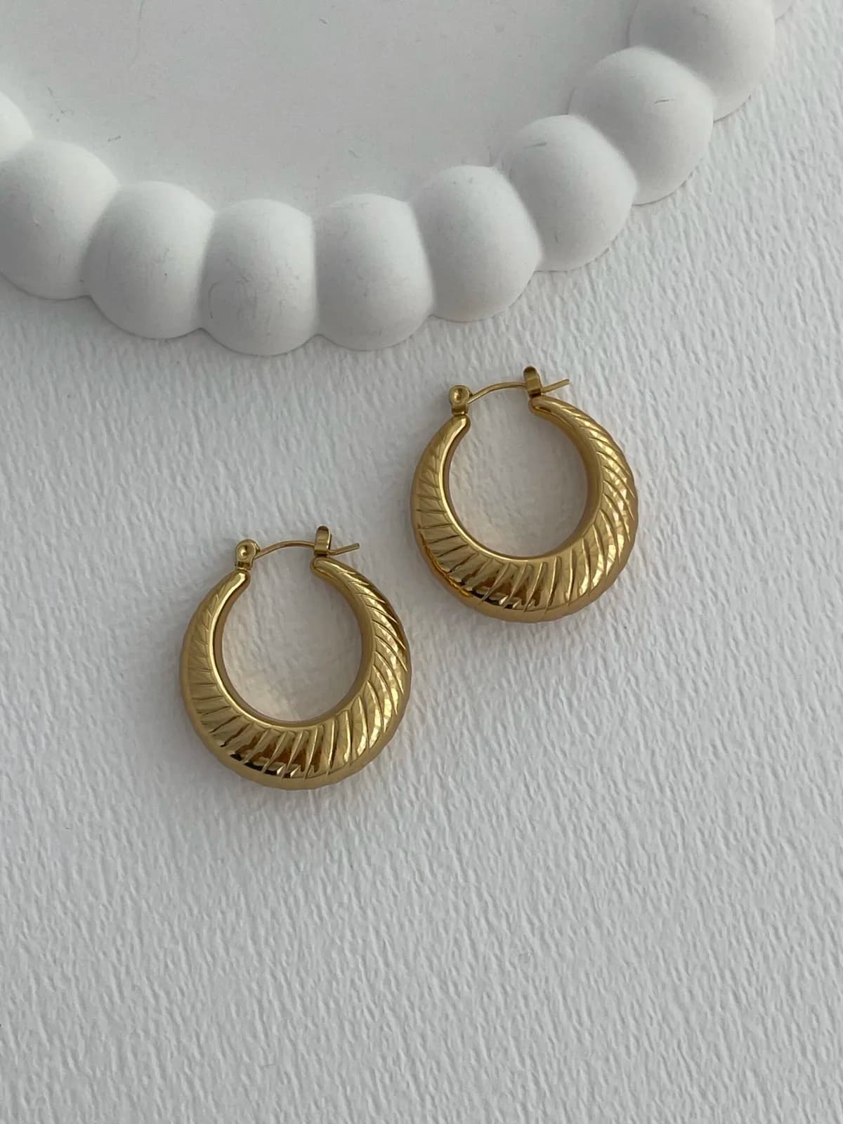 Çelik Tırtık Tasarım Gold Halka Küpe