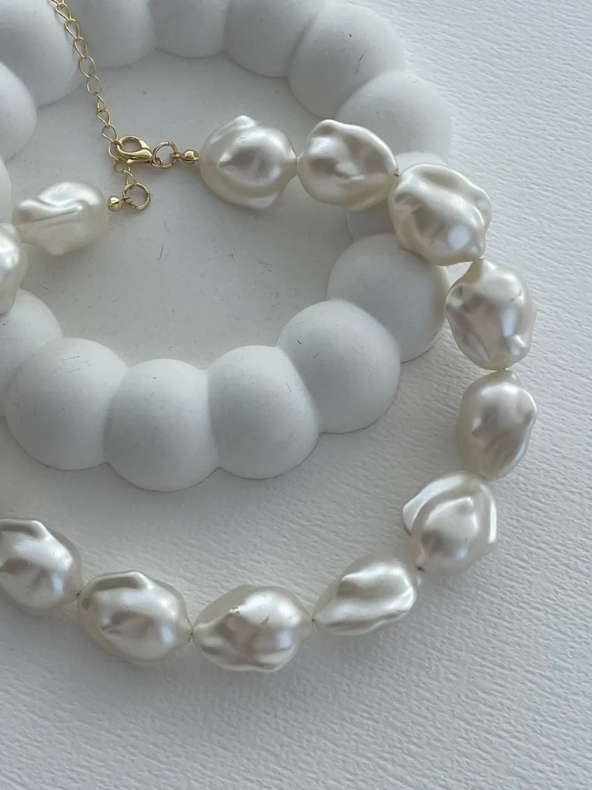 Özel Seri Büyük Barok İncili Gold Choker Kolye