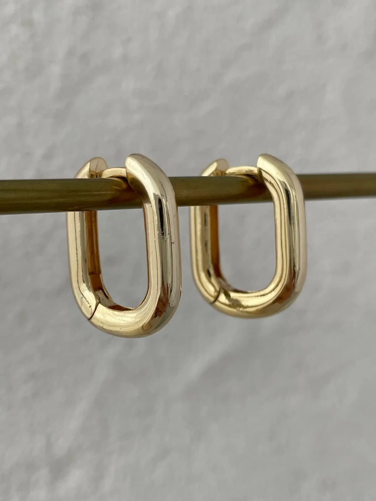 Özel Seri  Dikdörtgen Oval Gold Küpe