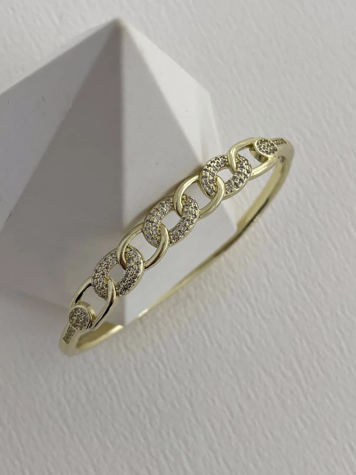 Özel Seri Zirkon Taşlı Zincir Tasarım Gold Kelepçe Bileklik