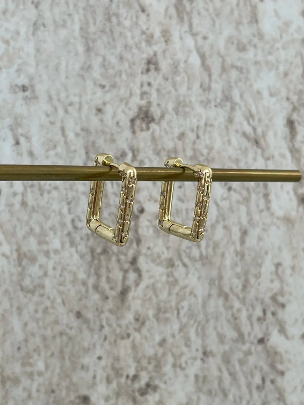 Özel Seri Yıldız Zirkon Taşlı Kare Gold Küpe