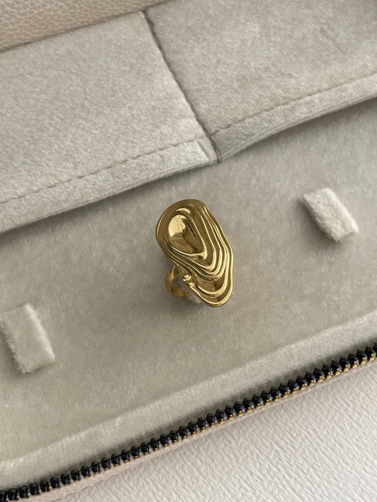 Özel Seri Soyut Tasarım Ayarlanabilir Gold Yüzük