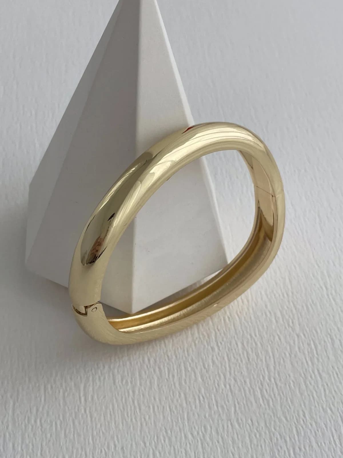 Özel Seri Kıvrım Tasarım Gold Kelepçe Bileklik