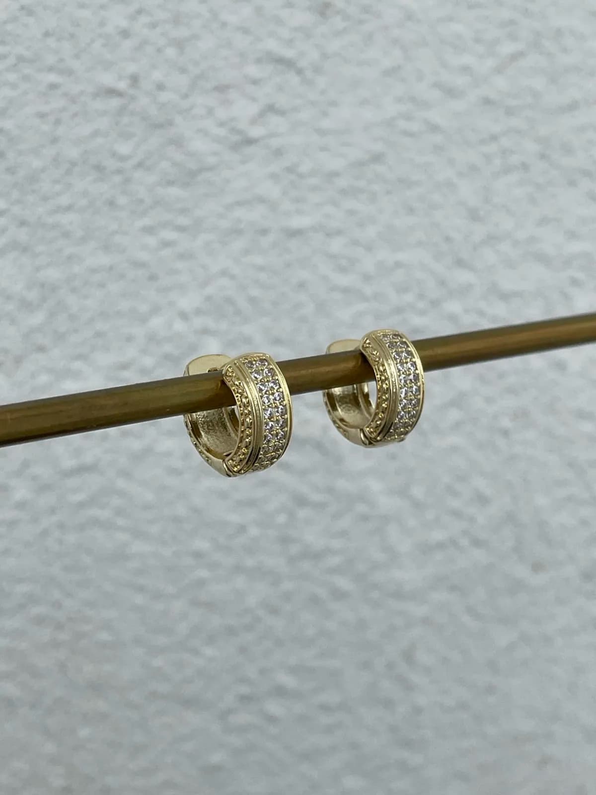 Özel Seri Zirkon Taşlı Kalın Mini Gold Halka Küpe