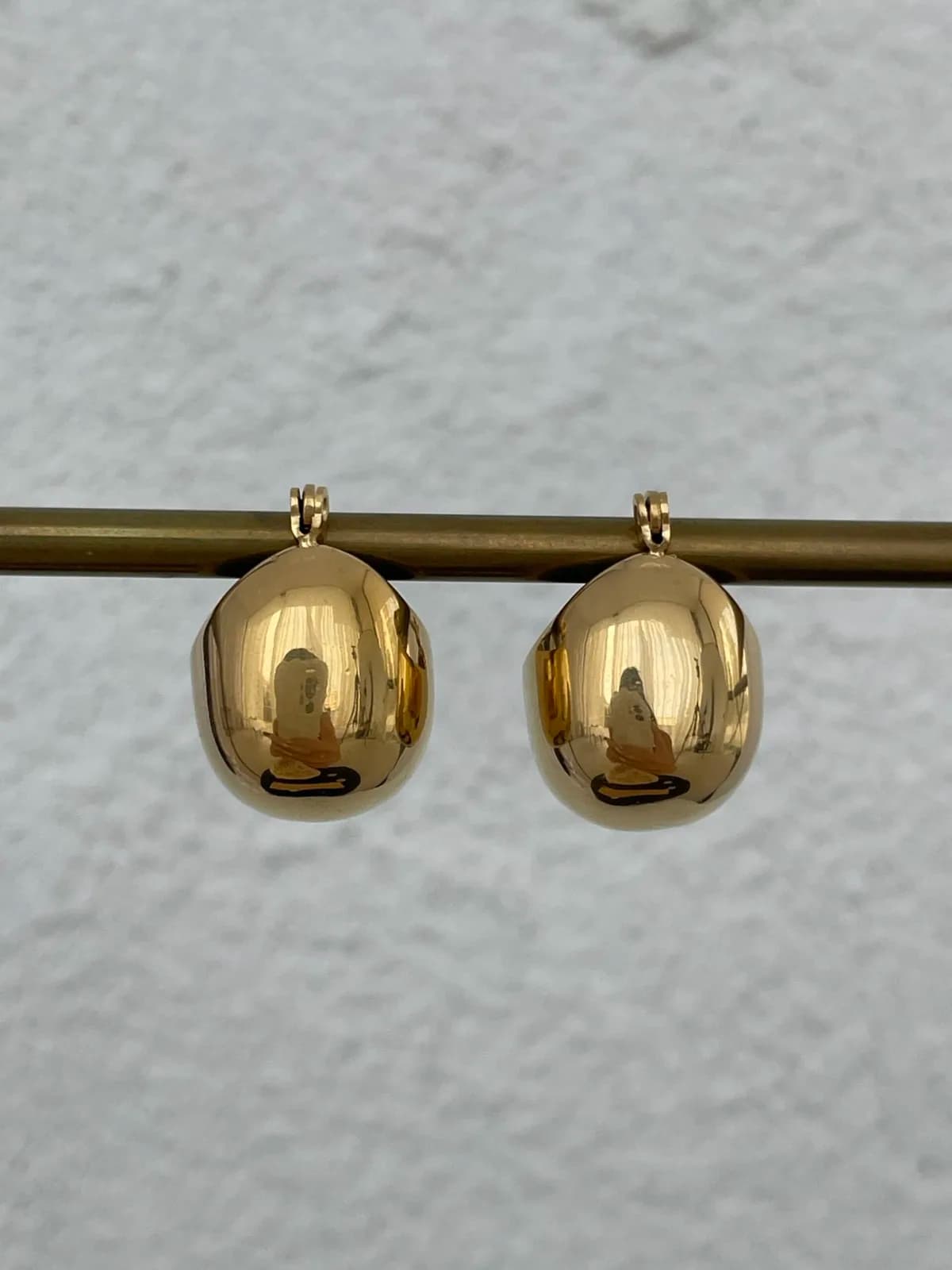 Çelik Tombul Top Tasarım Gold Küpe