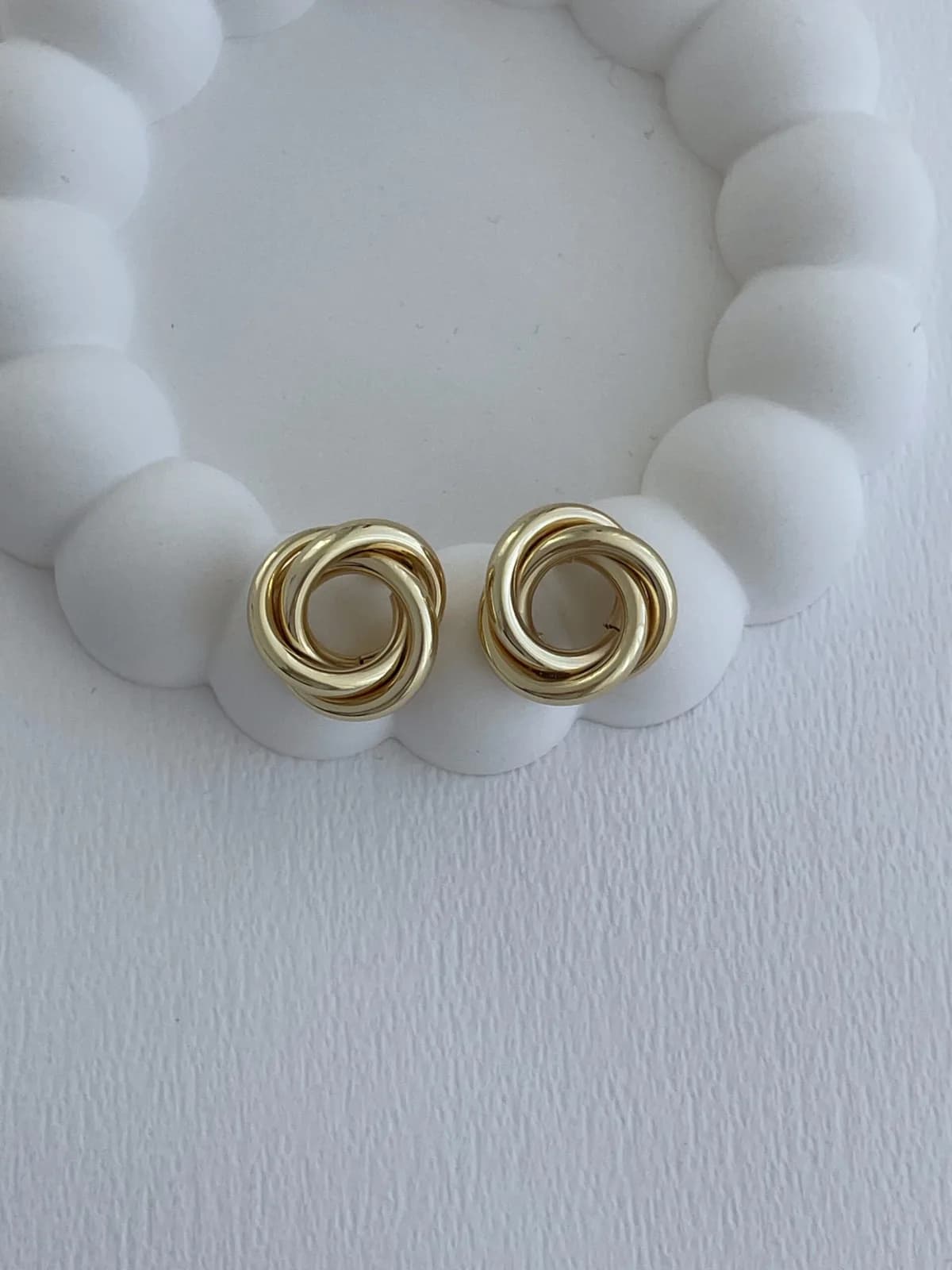 Özel Seri Gül Tasarım Orta Boy Gold Küpe