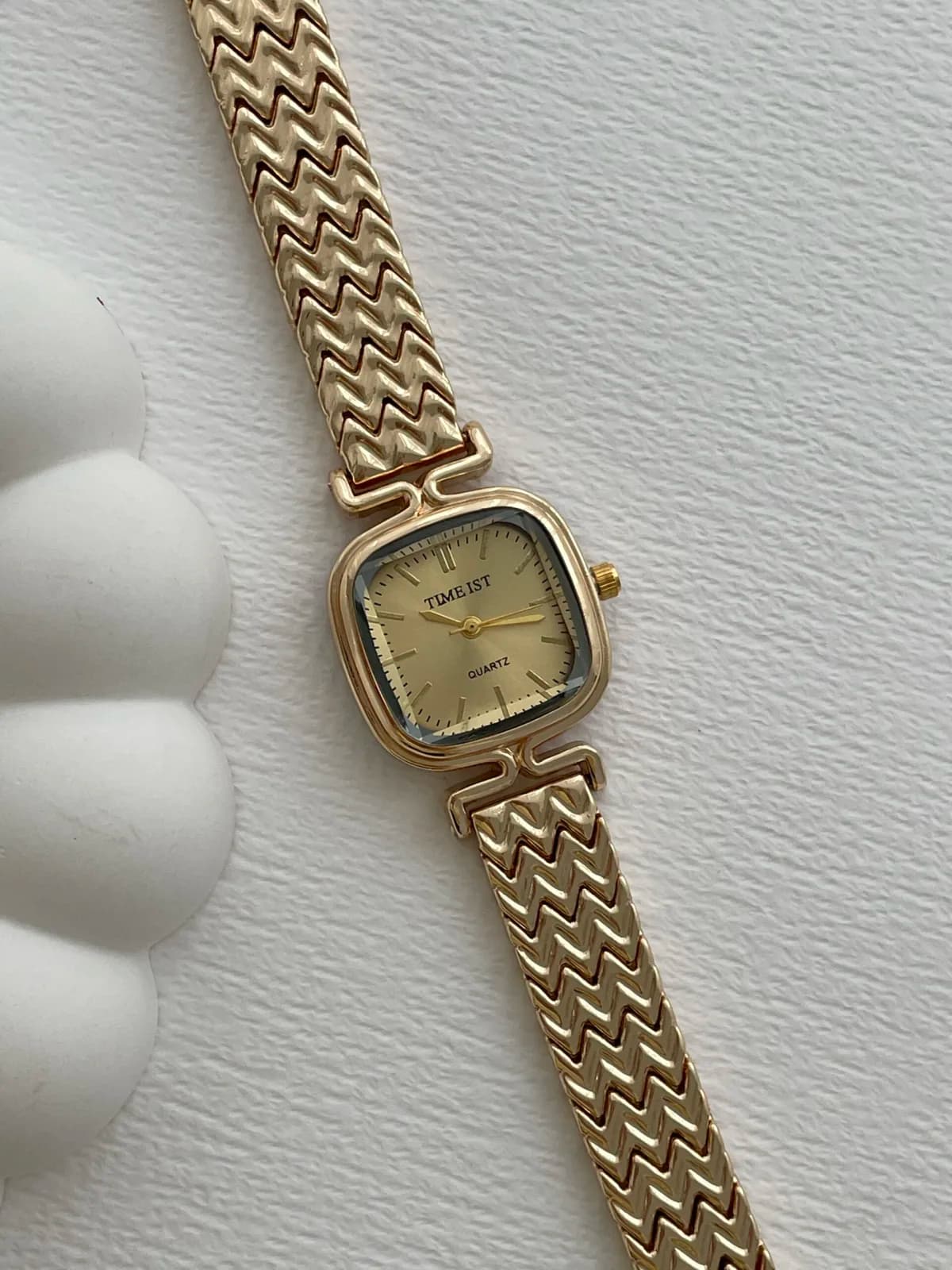 Kare Tasarım Kadranı Sarı Gold Vintage Saat