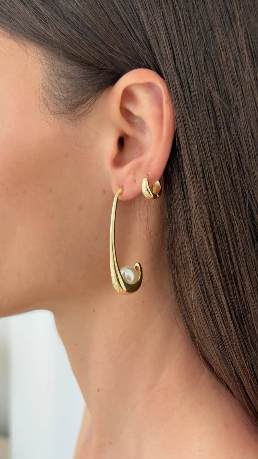 Özel Seri İnci Detaylı Damla Tasarım Gold Küpe
