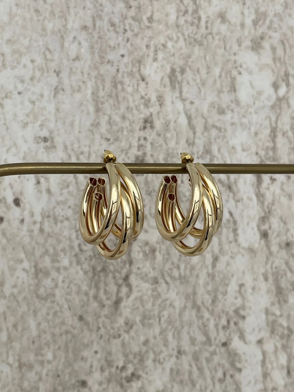 Özel Seri Üçlü Halka Tasarım Orta Boy Gold Küpe
