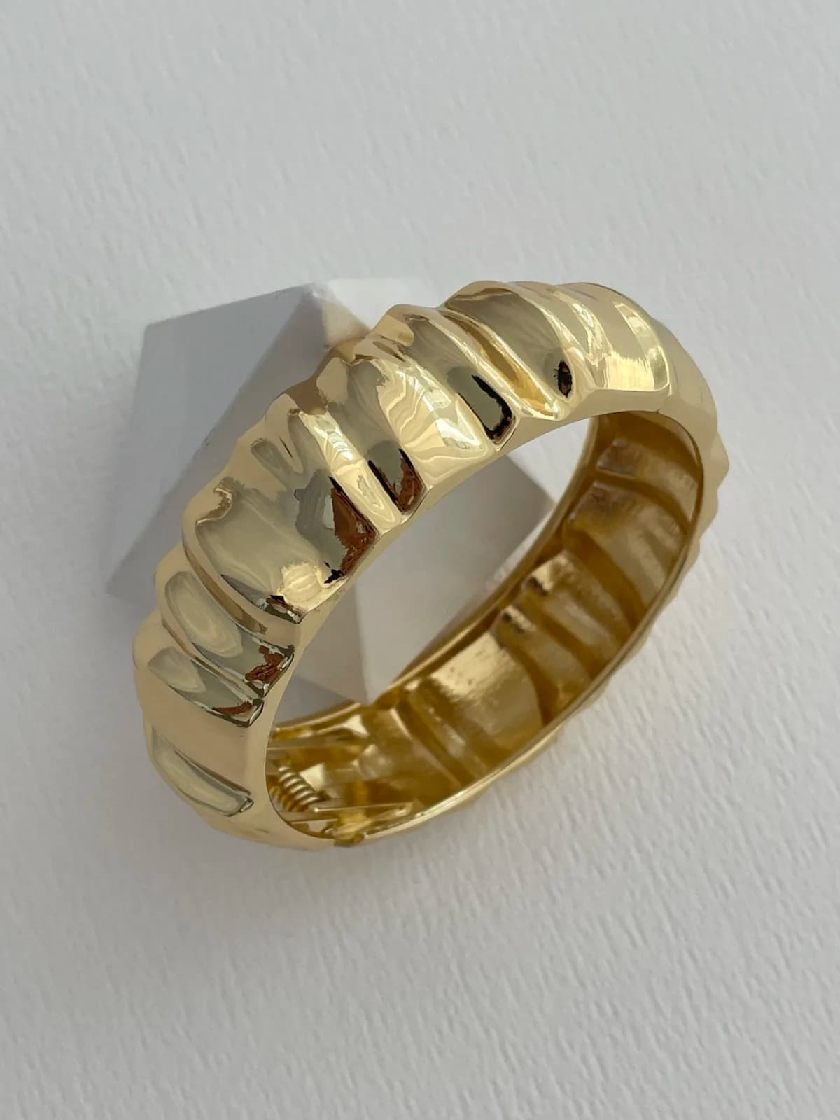 Özel Seri Tırtık Model Gold Kelepçe Bileklik