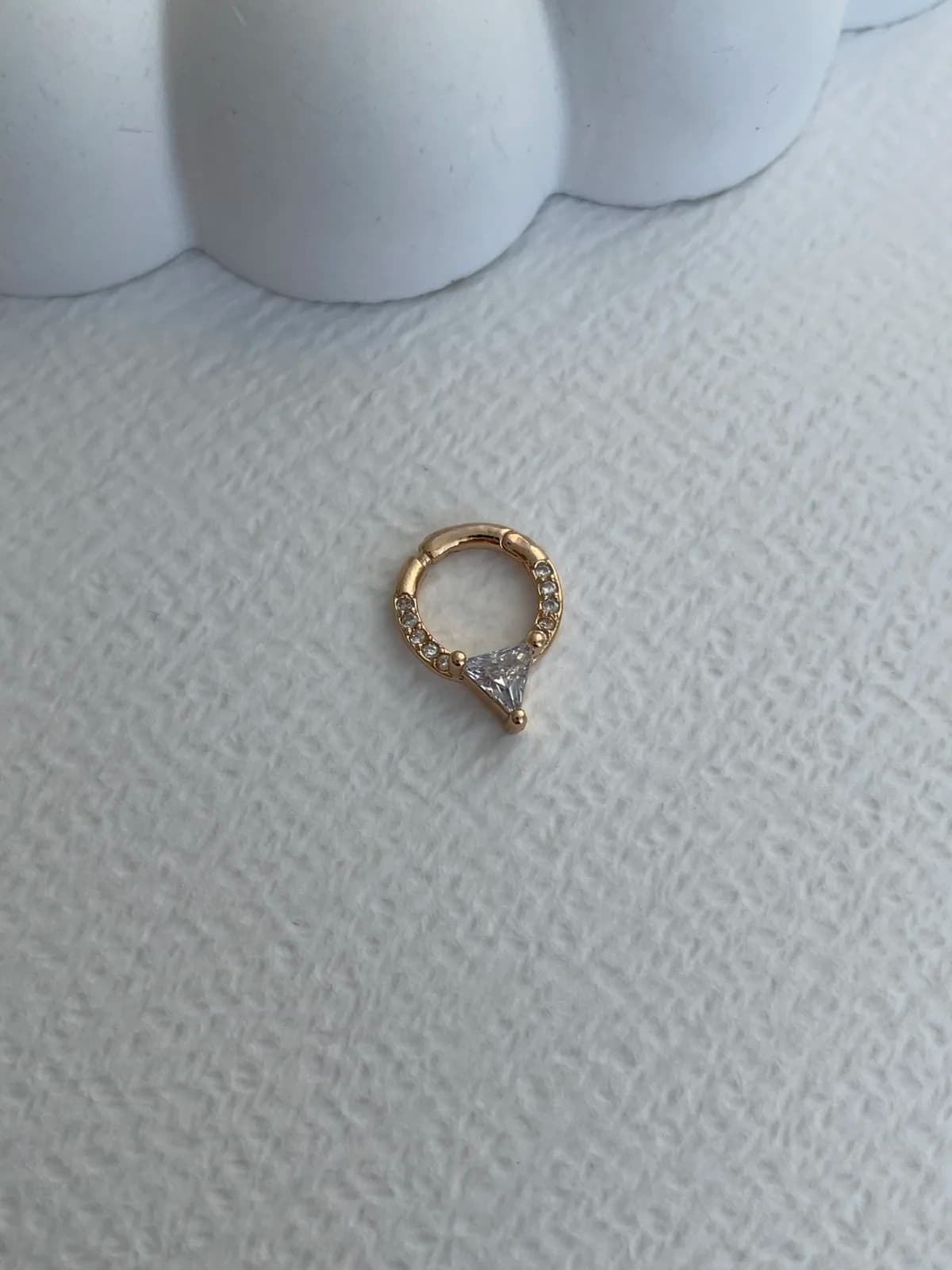 Özel Seri Zirkon Taşlı Üçgen Tasarım Gold Baget Tragus
