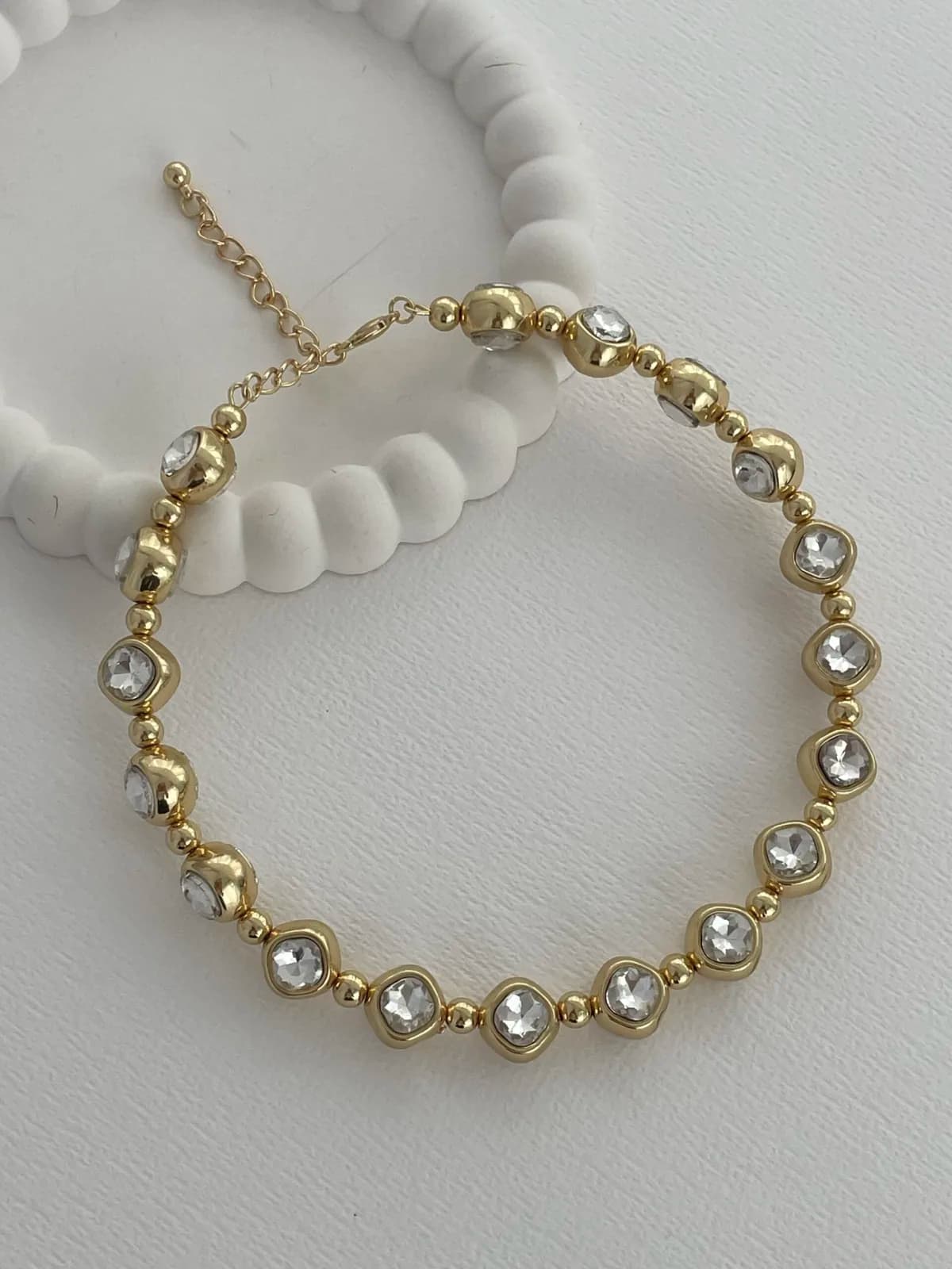 Özel Seri Çift Tarafı Zirkon Taşlı Gold Yuvarlak Choker Kolye