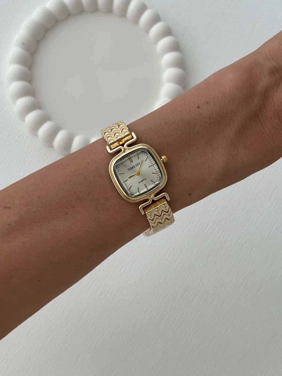 Kare Tasarım Kadranı Beyaz Gold Vintage Saat