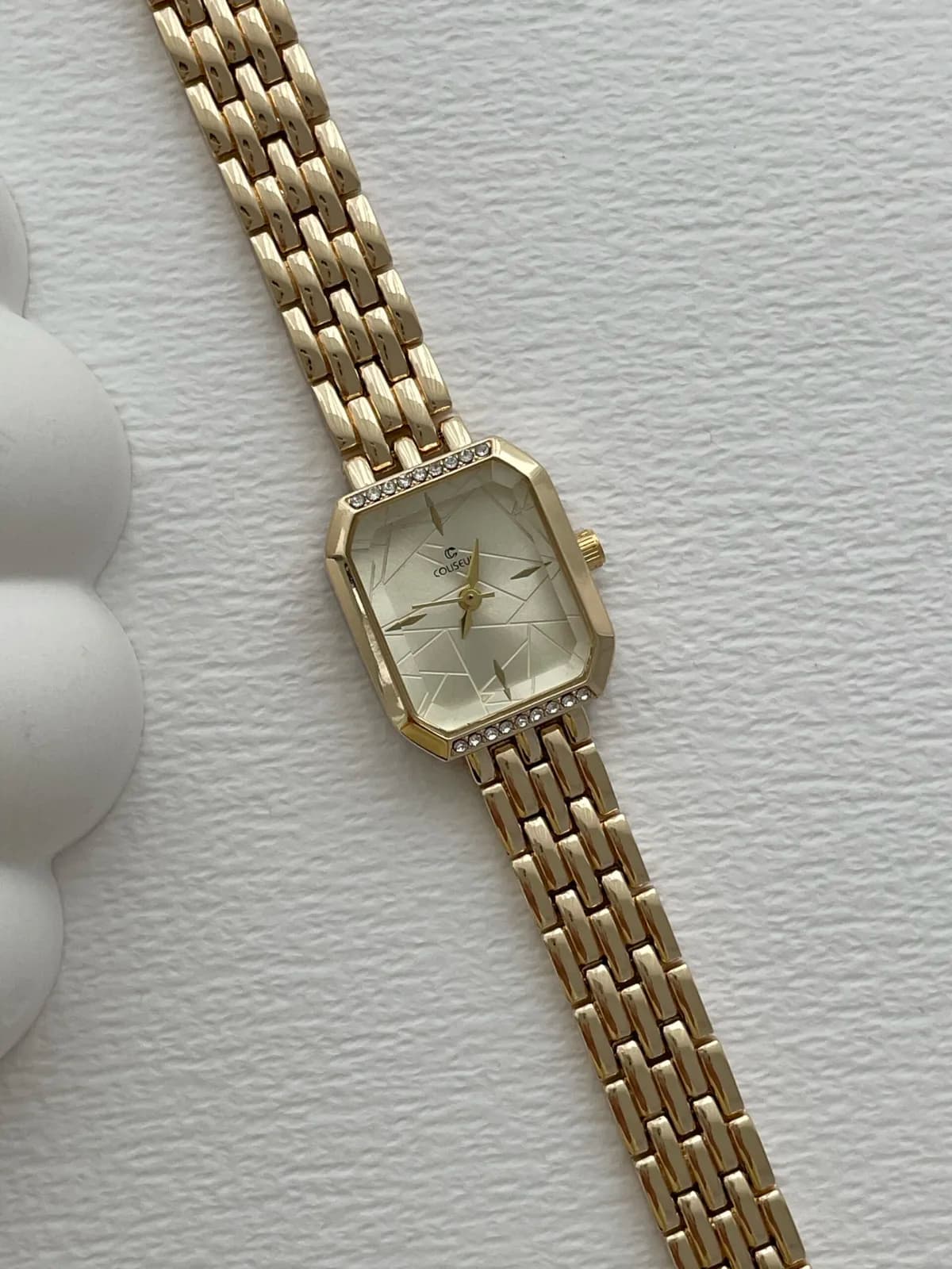 Kare Tasarım Zirkon Taşlı Kadranı Sarı Gold Vintage Saat
