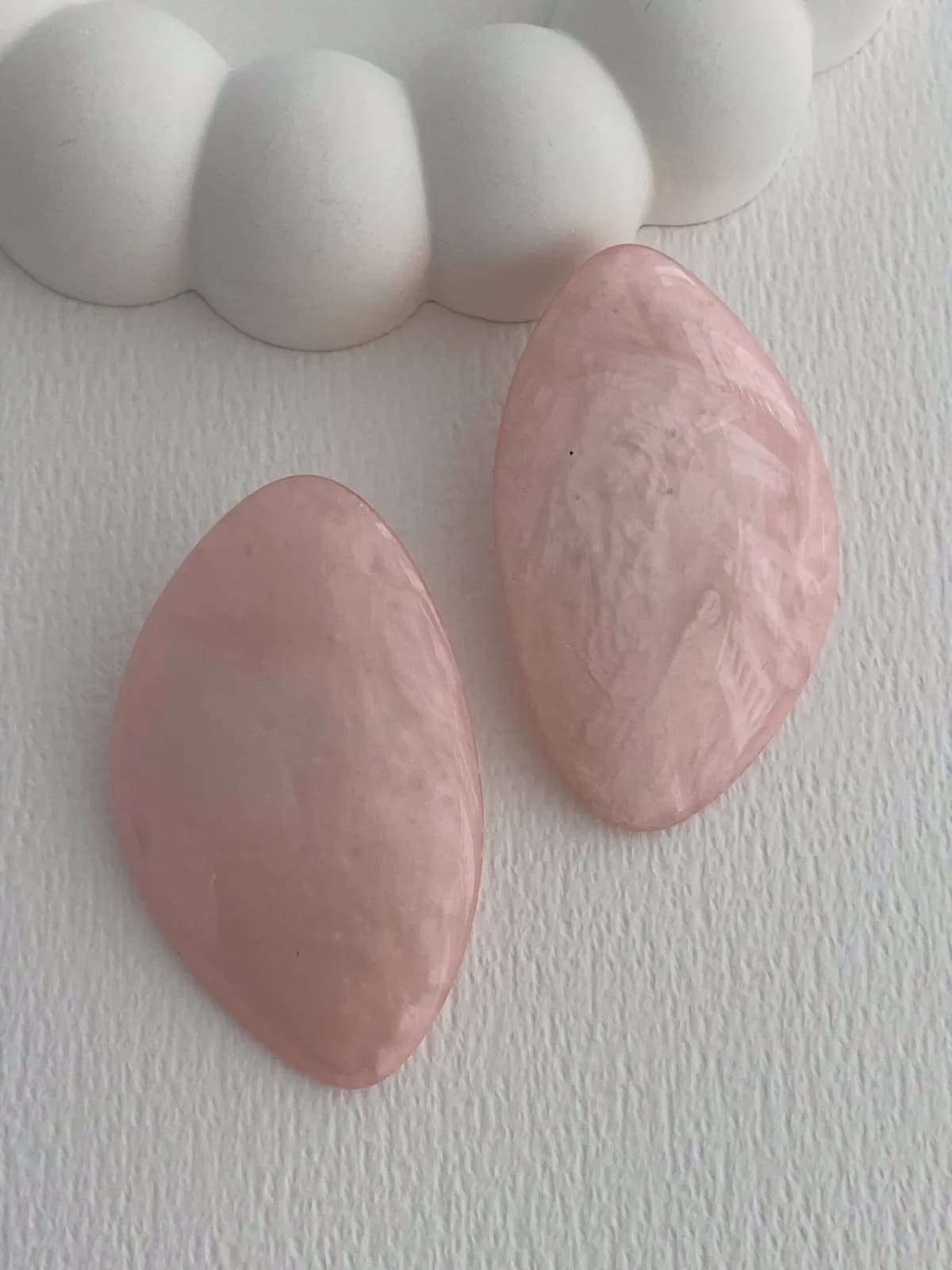 Özel Seri Pembe Tasarım Oval Küpe