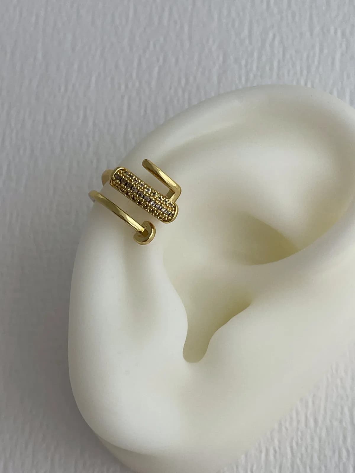 Özel Seri Zirkon Taşlı Çivi Tasarım Gold Earcuff Küpe