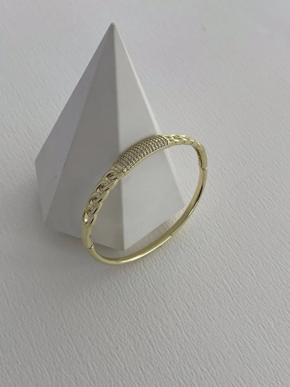 Özel Seri Ortası Zirkon Taş Detay Gold Kelepçe Bileklik