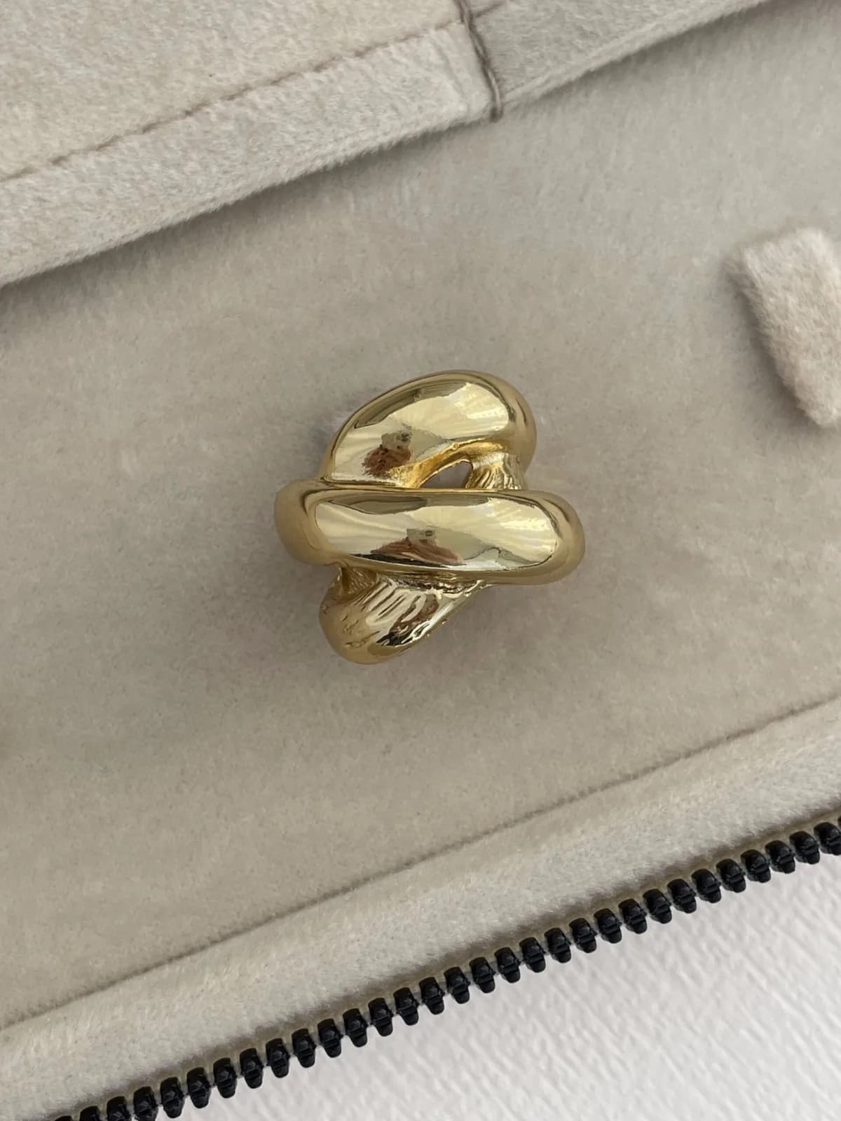 Özel Seri X Tasarım Sarmal Gold Yüzük