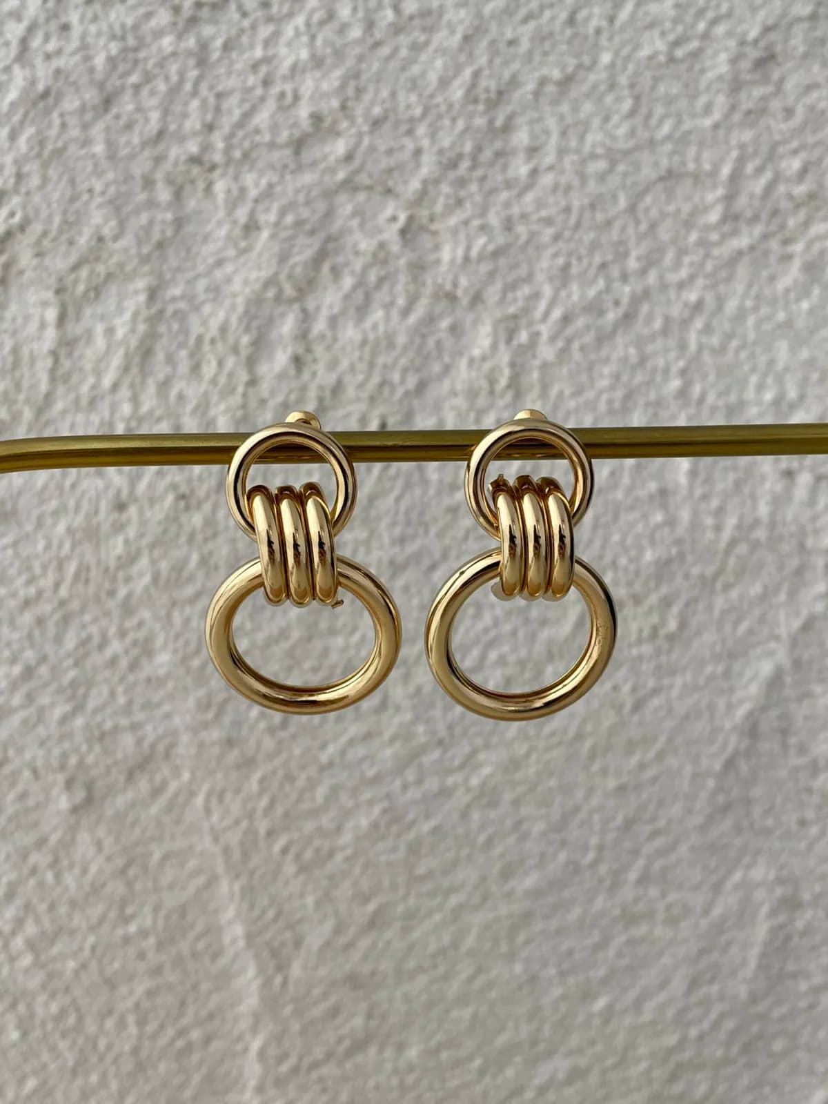 Özel Seri İç İçe Halka Model Gold Küpe