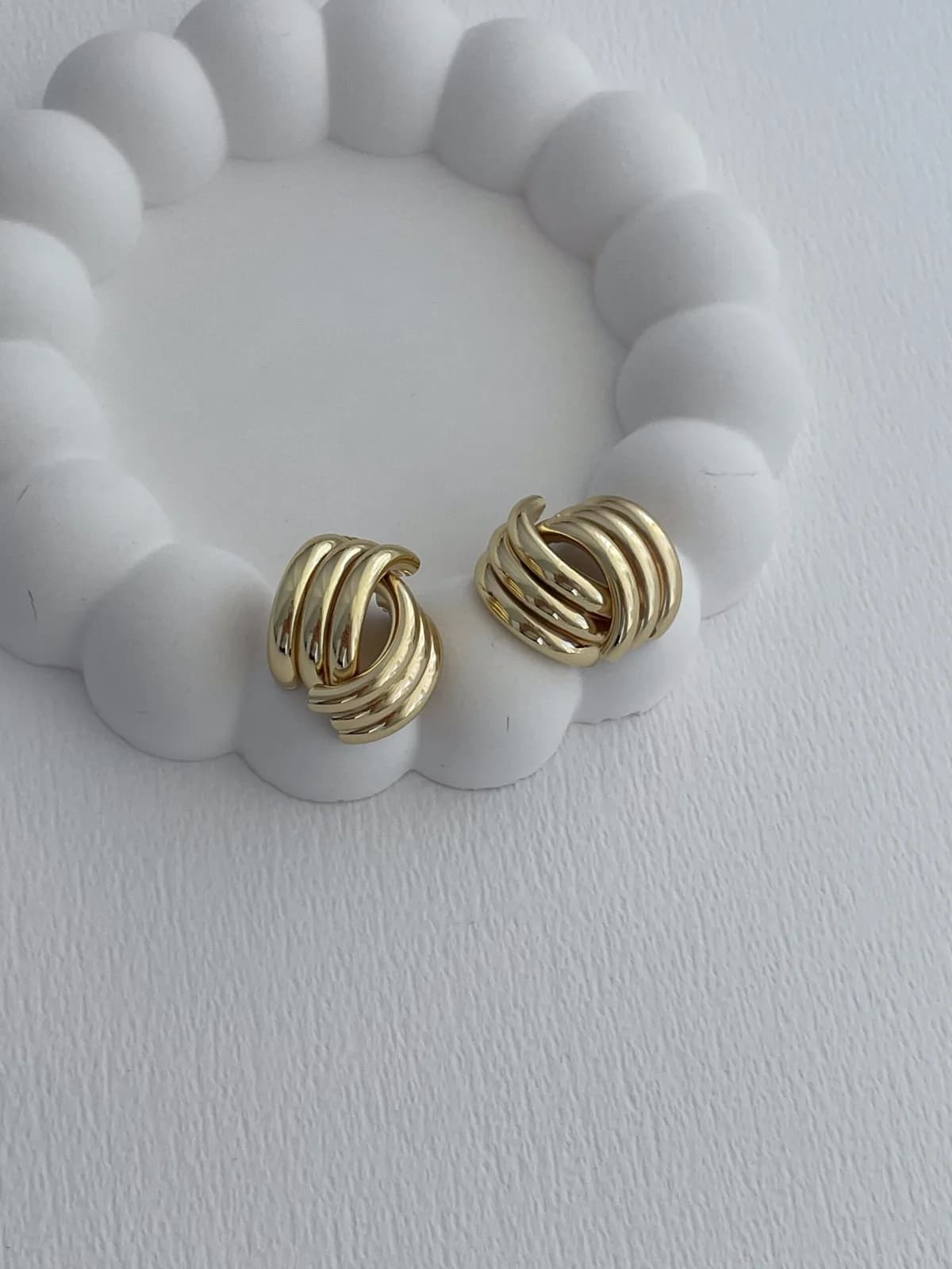 Özel Seri Çapraz Tasarım Gold Küpe