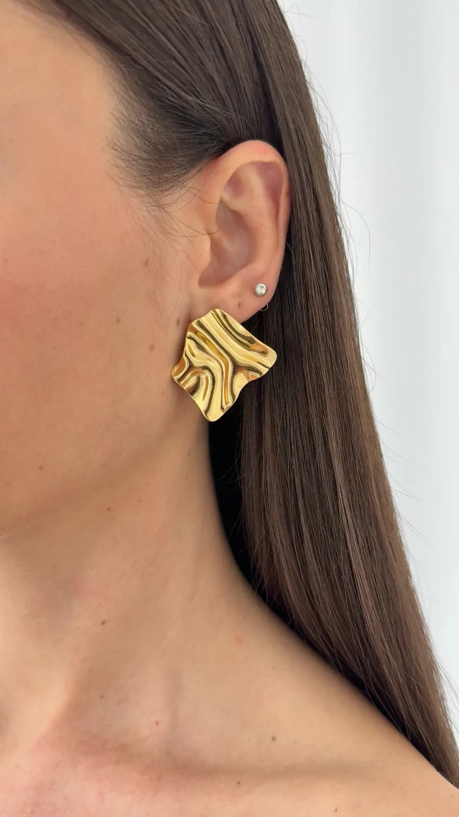 Çelik Soyut Tasarım Gold Küpe