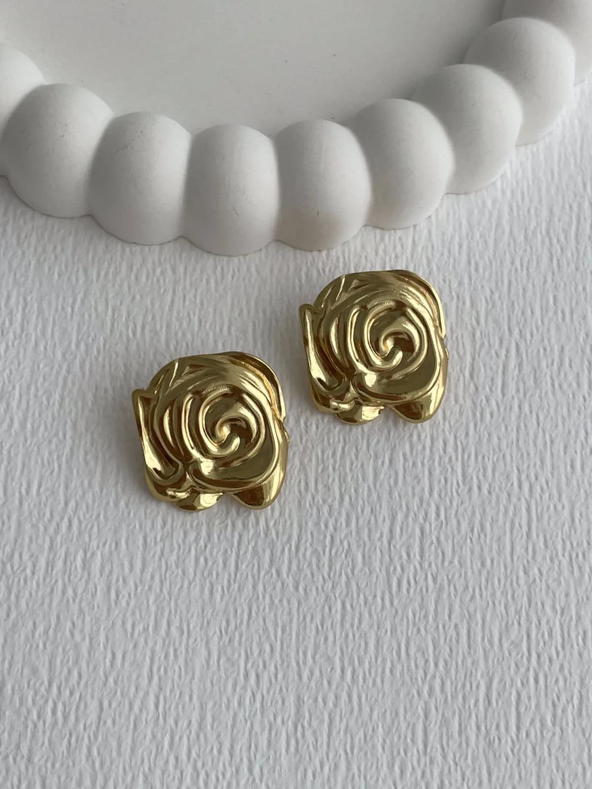 Çelik Gül Tasarım Gold Küpe