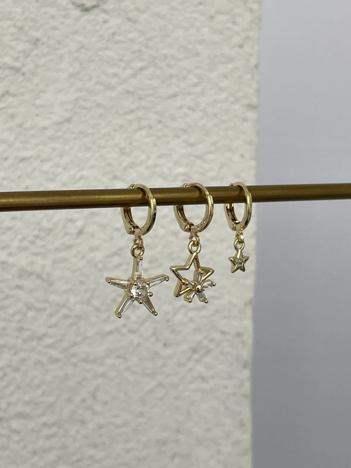 Özel Seri Baget Taşlı Yıldız Üçlü Halka Gold Küpe Seti