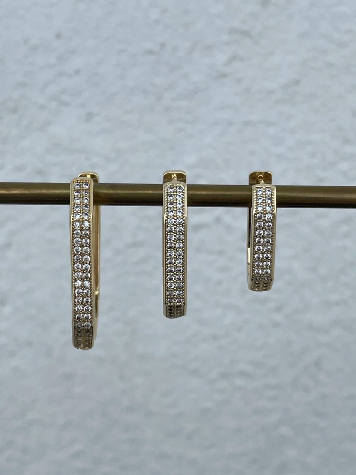 Özel Seri Zirkon Taşlı Altıgen Büyük Gold Küpe