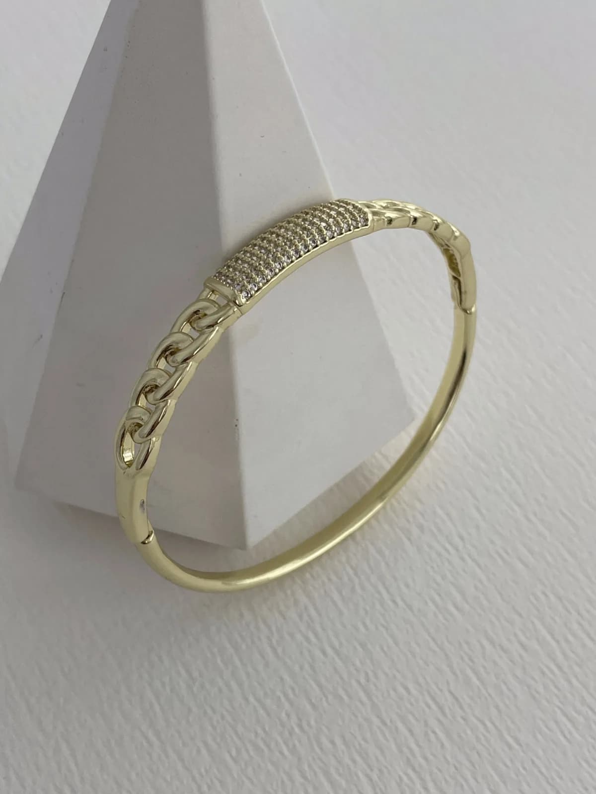 Özel Seri Ortası Zirkon Taş Detay Gold Kelepçe Bileklik