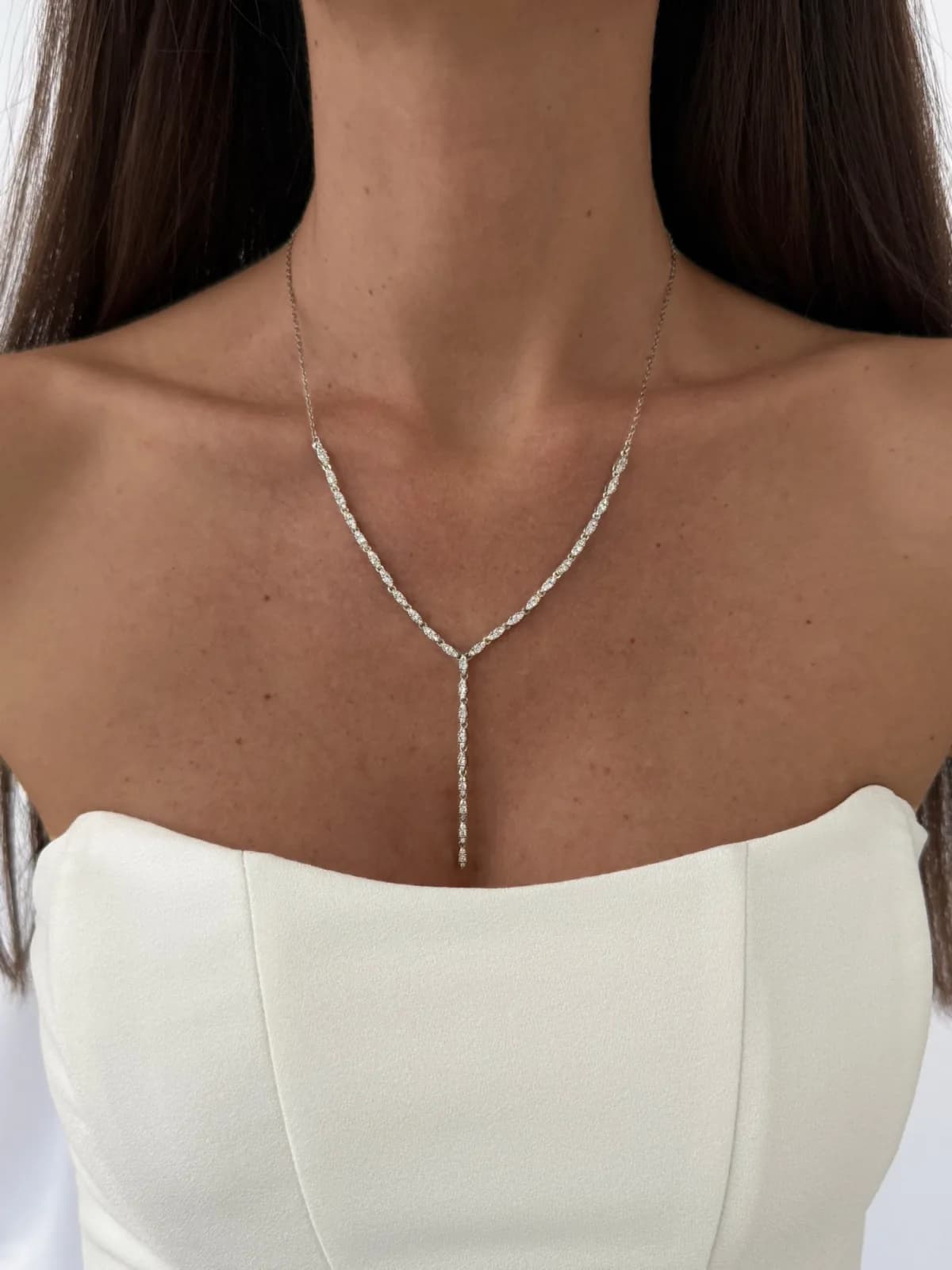 Özel Seri Premium Dekolte Model Damla Taş Gümüş Kolye