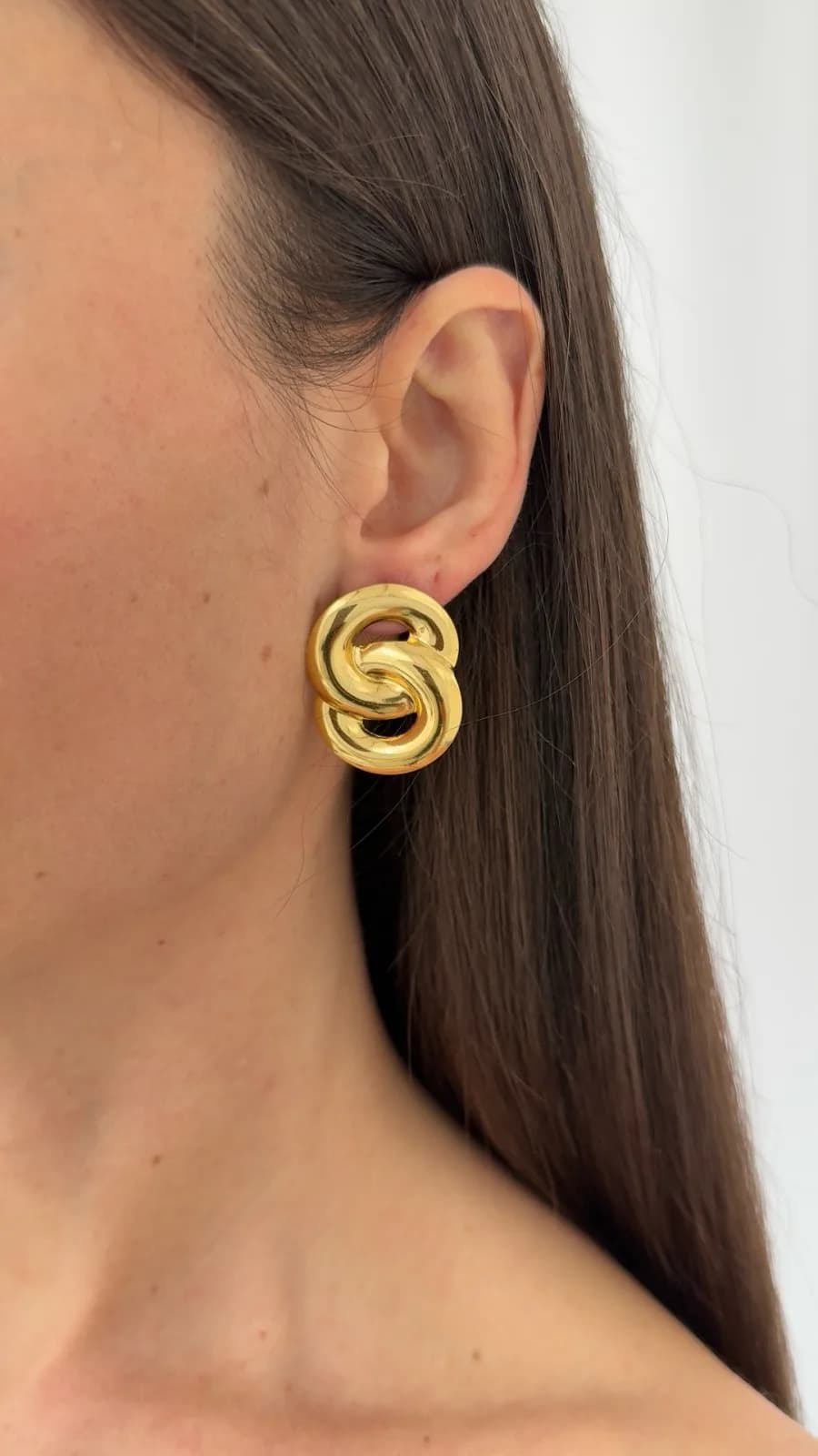 Çelik İç İçe Halka Tasarım Gold Küpe